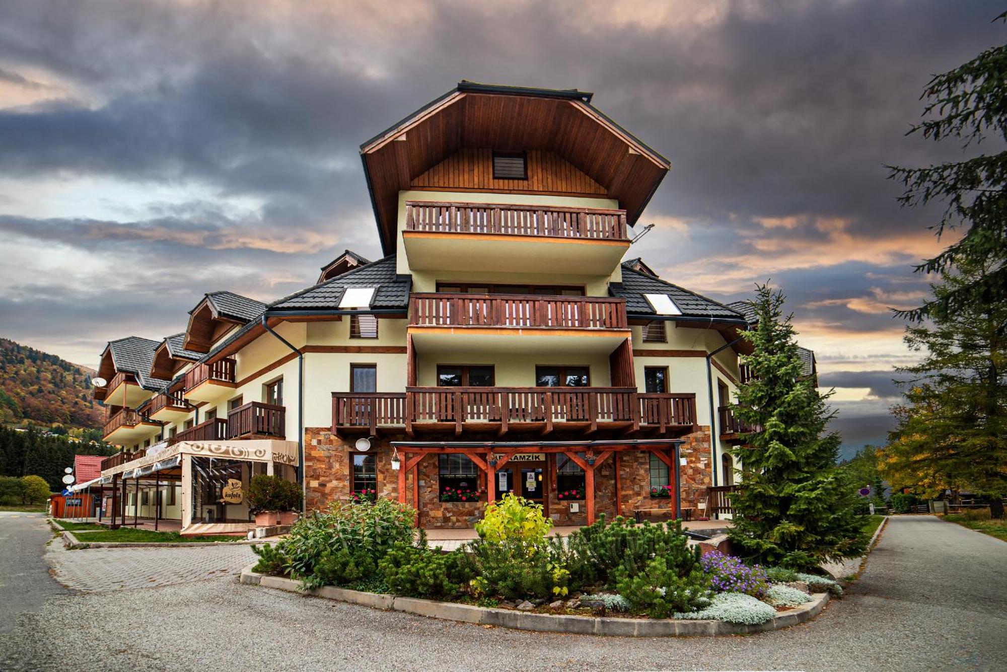 Apartman Tulanie 62 Kamzik Donovaly 2 Izbovy Mezonet Deluxe Parkovanie V Podzemnej Garazi Zdarma Exterior foto