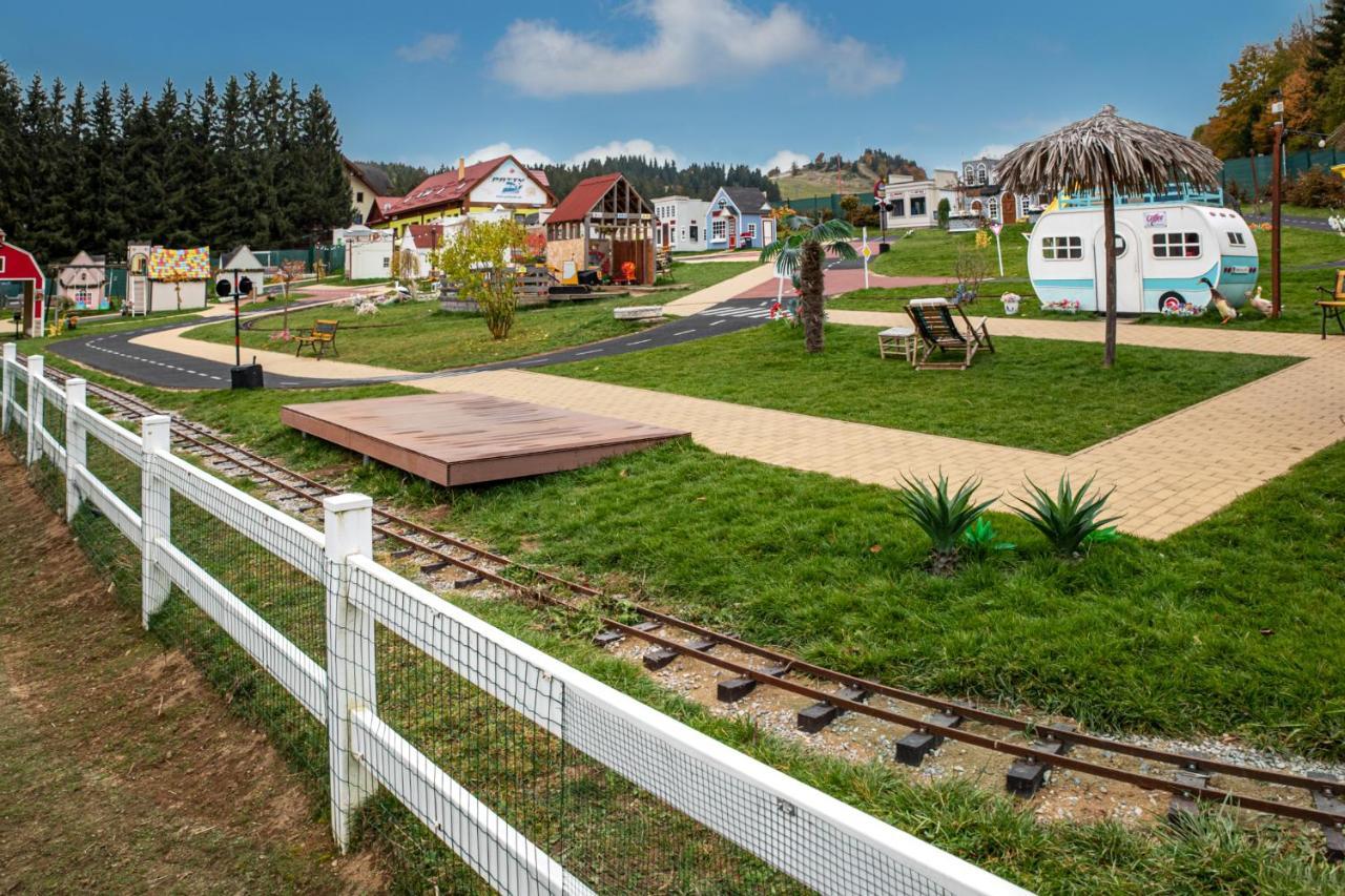 Apartman Tulanie 62 Kamzik Donovaly 2 Izbovy Mezonet Deluxe Parkovanie V Podzemnej Garazi Zdarma Exterior foto